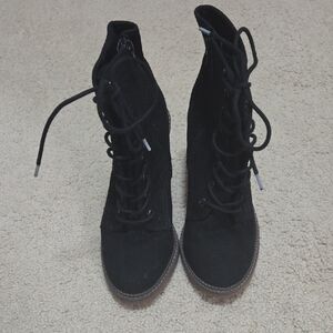 Jette Black Lace-Up Women's Boots